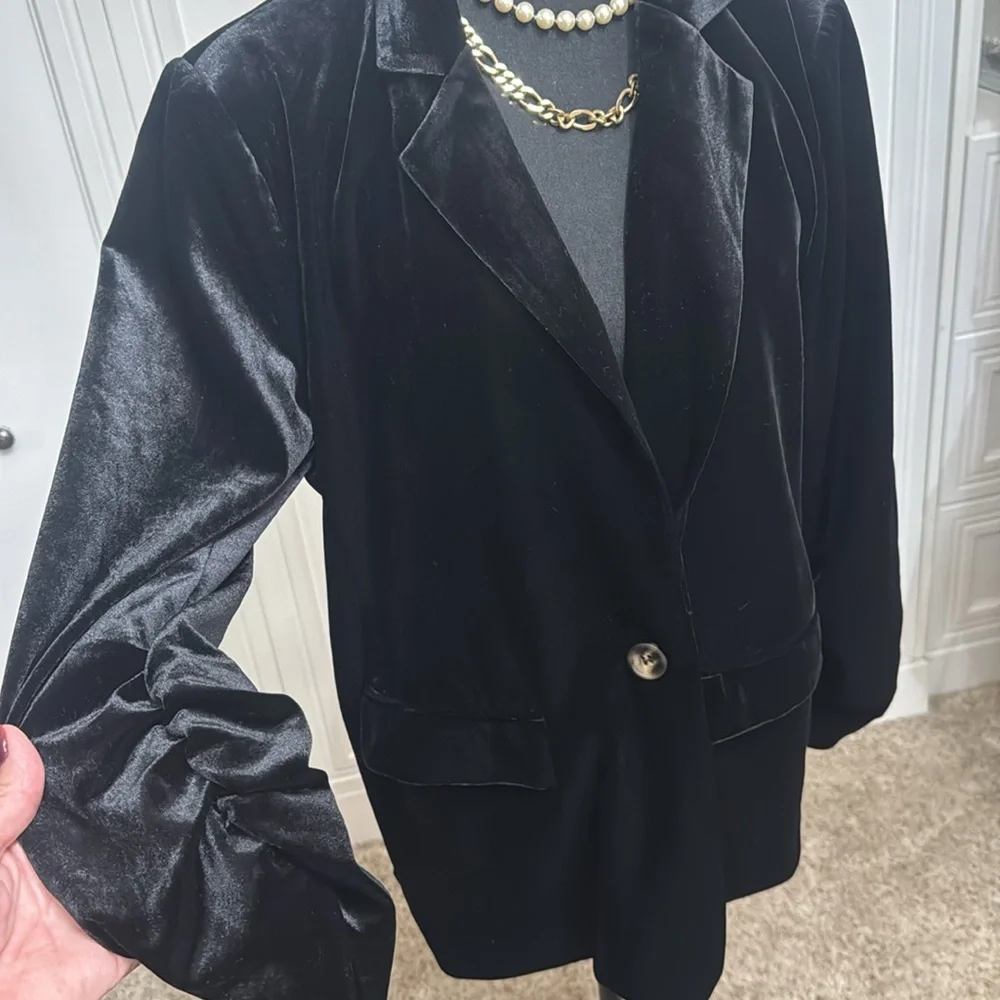 JODIFL Black Velvet Women's‎ Blazer